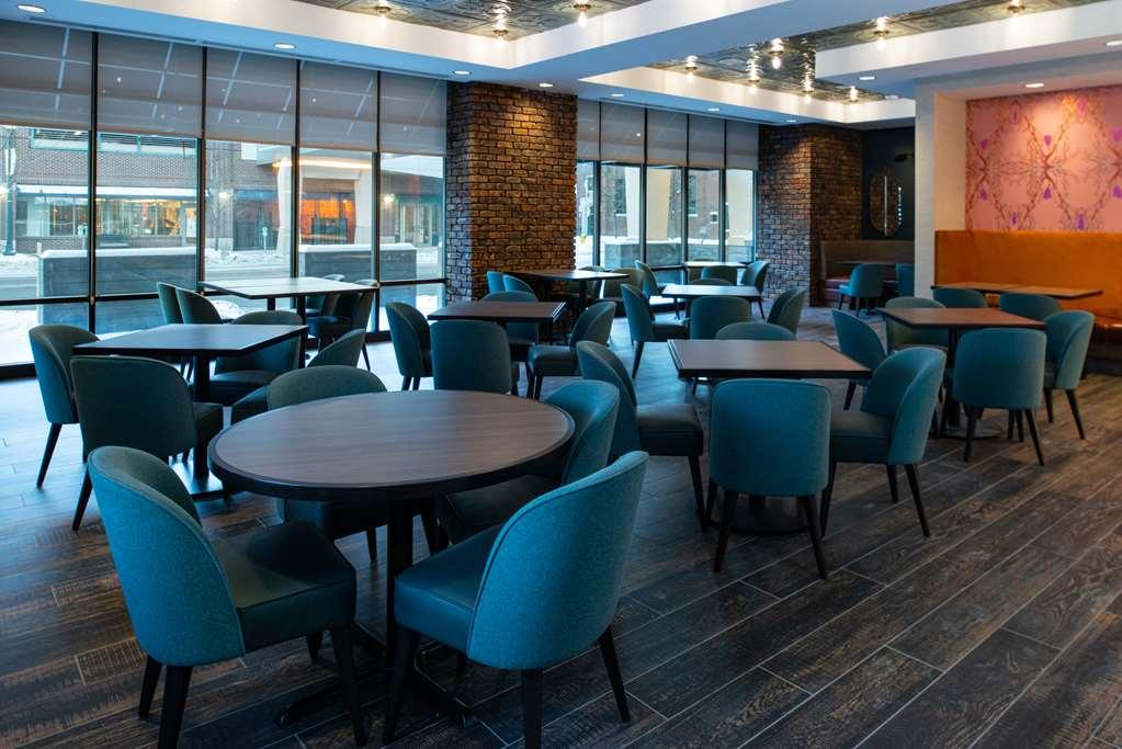 Hilton Garden Inn Kalamazoo Downtown Restaurant foto